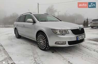 Універсал Skoda Superb 2011 в Львові