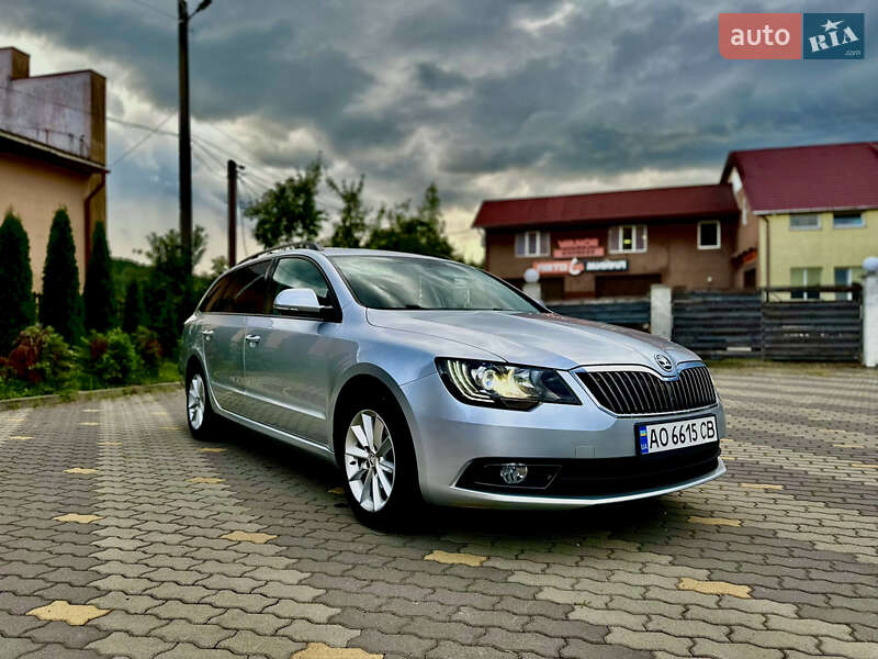 Універсал Skoda Superb 2014 в Іршаві