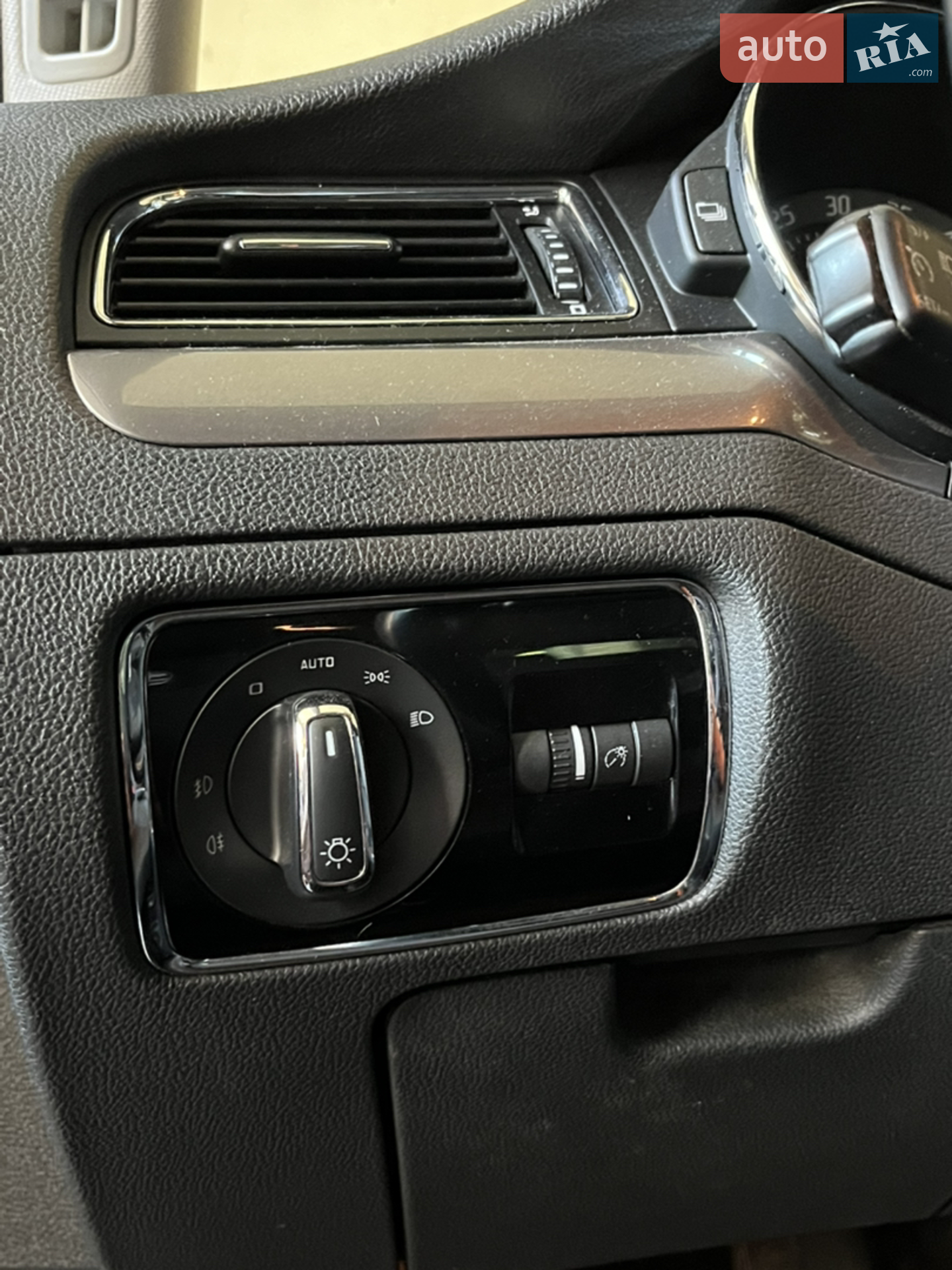 2014 Skoda Superb - мініатюра 13