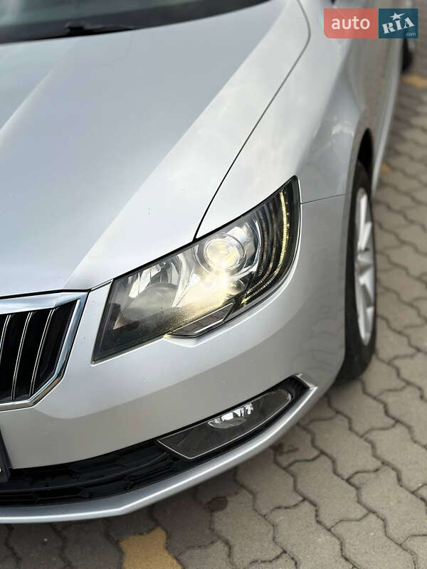 Універсал Skoda Superb 2014 в Іршаві