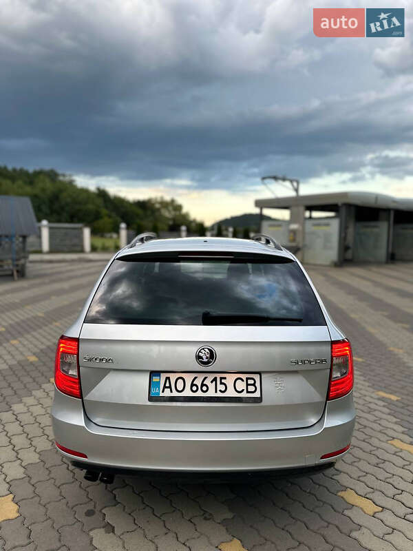 Універсал Skoda Superb 2014 в Іршаві