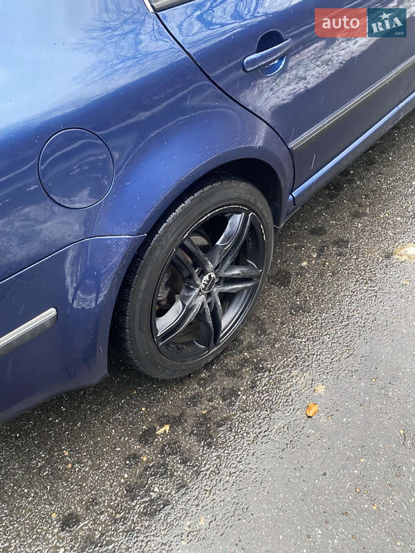 Ліфтбек Skoda Superb 2004 в Ужгороді