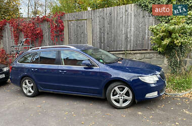 Универсал Skoda Superb 2011 в Киеве