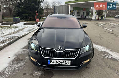 Универсал Skoda Superb 2015 в Стрые