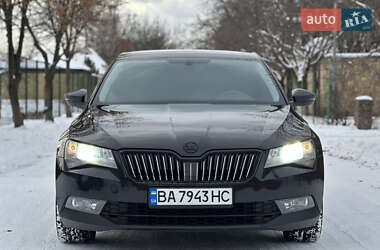 Ліфтбек Skoda Superb 2015 в Дніпрі