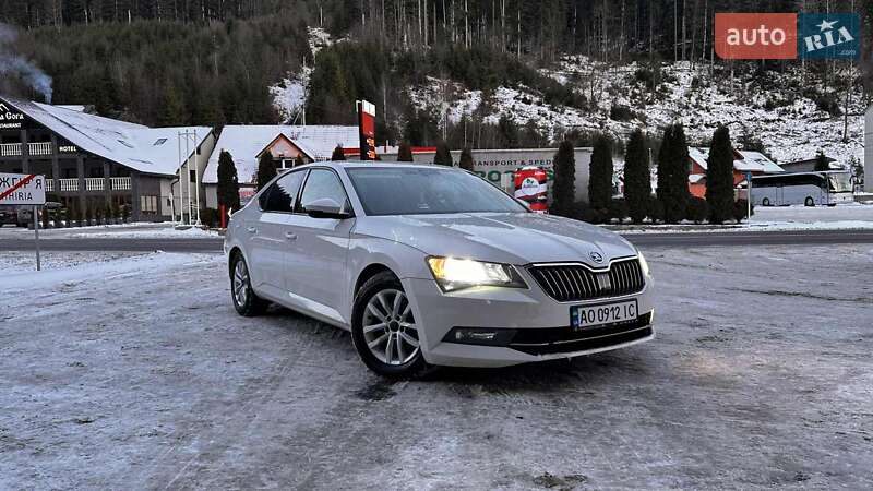 Лифтбек Skoda Superb 2016 в Межгорье