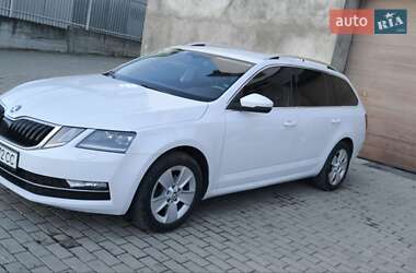 Універсал Skoda Superb 2018 в Мукачевому