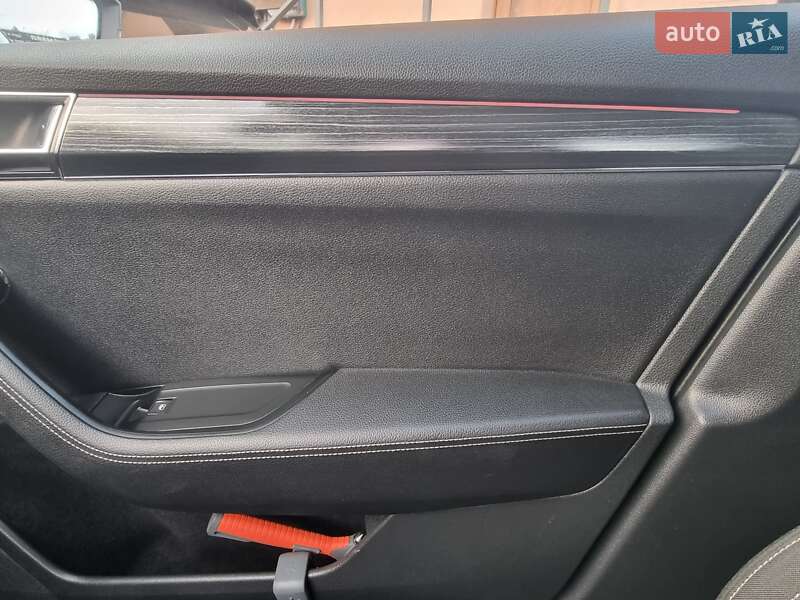 Лифтбек Skoda Superb 2020 в Коломые