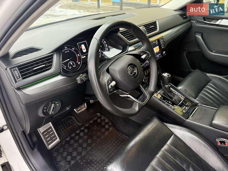 Лифтбек Skoda Superb 2016 в Тячеве