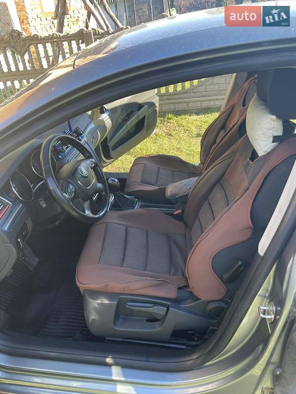 Ліфтбек Skoda Superb 2012 в Жовкві