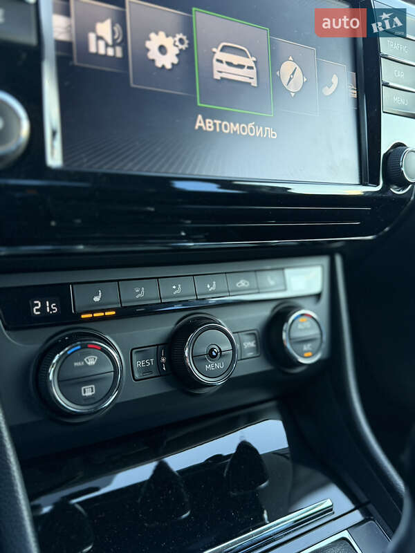 Лифтбек Skoda Superb 2015 в Дрогобыче