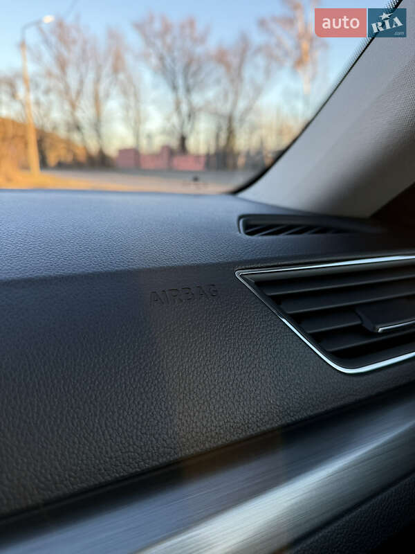 Лифтбек Skoda Superb 2015 в Дрогобыче