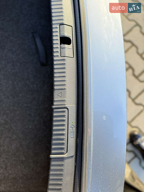 Лифтбек Skoda Superb 2015 в Дрогобыче