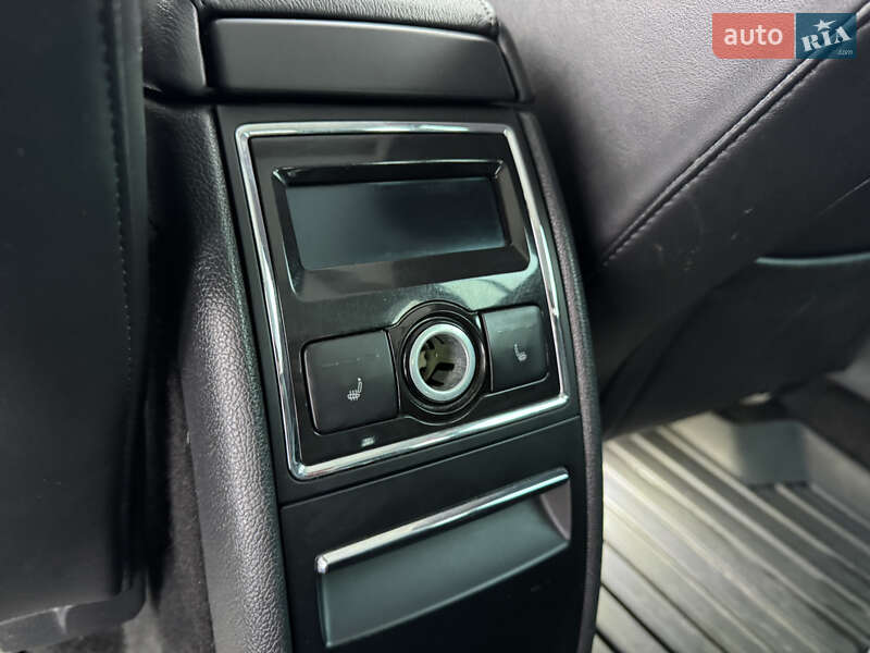 Универсал Skoda Superb 2014 в Киеве