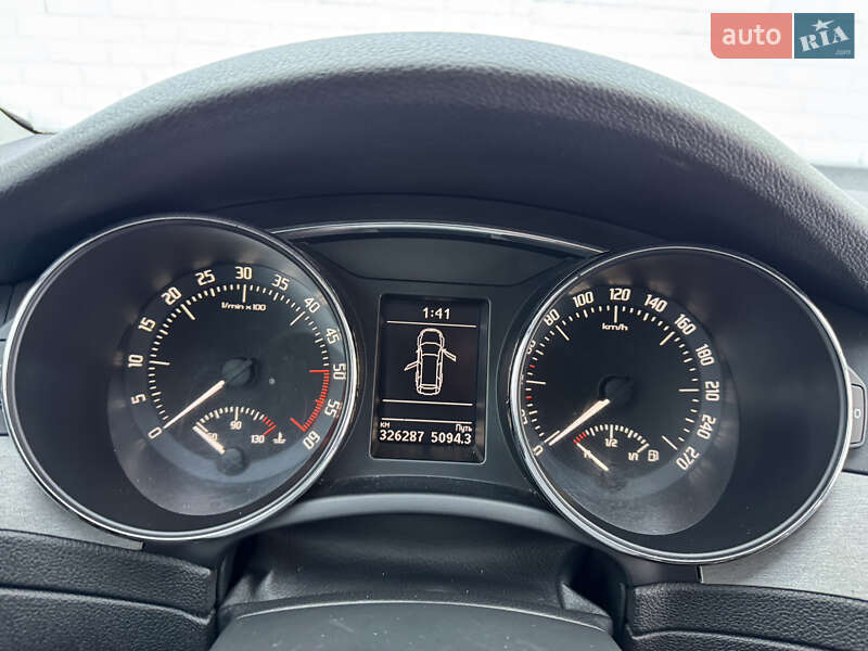 Универсал Skoda Superb 2014 в Киеве