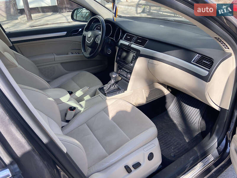 Ліфтбек Skoda Superb 2011 в Южноукраїнську