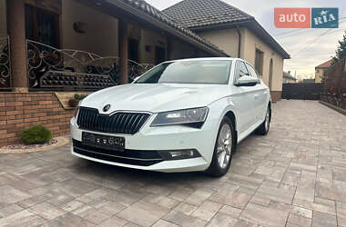 Ліфтбек Skoda Superb 2016 в Мукачевому
