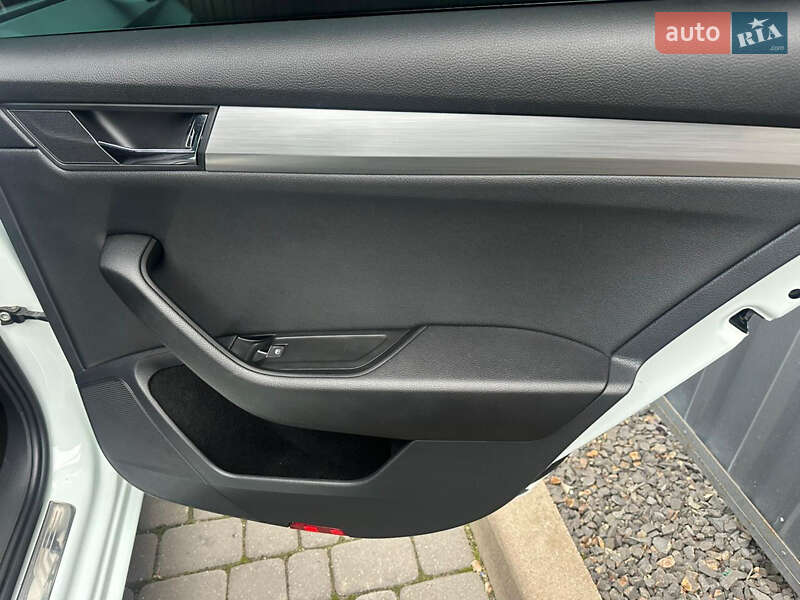 Ліфтбек Skoda Superb 2016 в Мукачевому фото 26 Ліфтбек Skoda Superb 2016 в Мукачевому