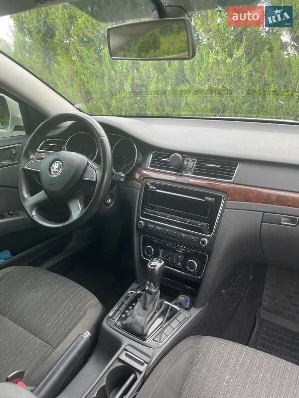 Лифтбек Skoda Superb 2014 в Днепре