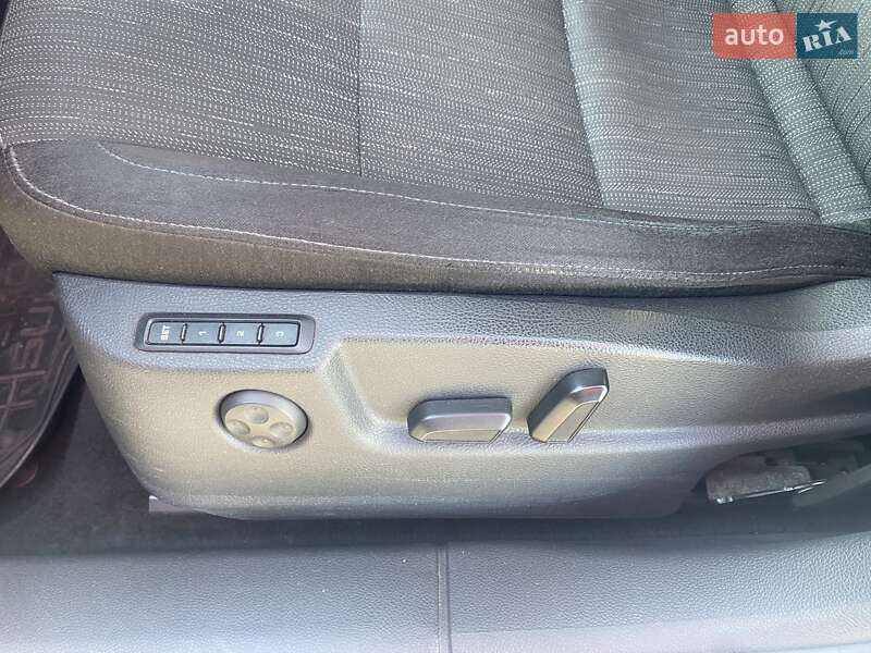 Лифтбек Skoda Superb 2014 в Днепре