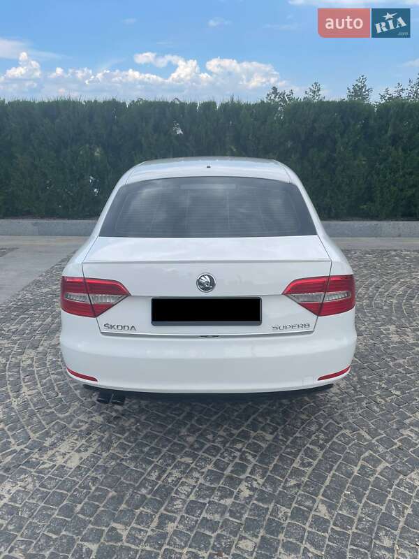 Лифтбек Skoda Superb 2014 в Днепре
