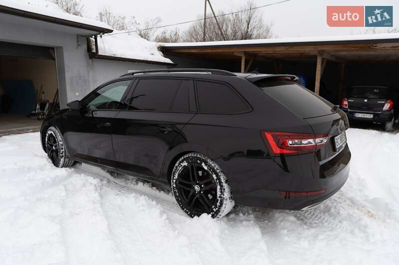 Универсал Skoda Superb 2019 в Самборе