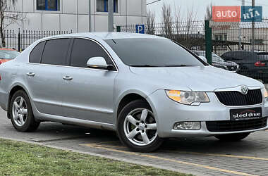 Лифтбек Skoda Superb 2012 в Николаеве