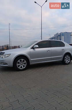 Лифтбек Skoda Superb 2013 в Киеве