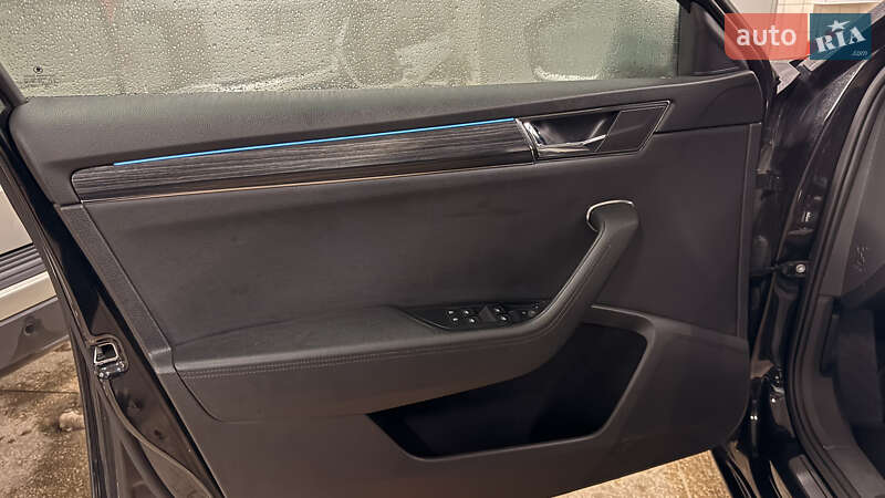 Универсал Skoda Superb 2022 в Львове