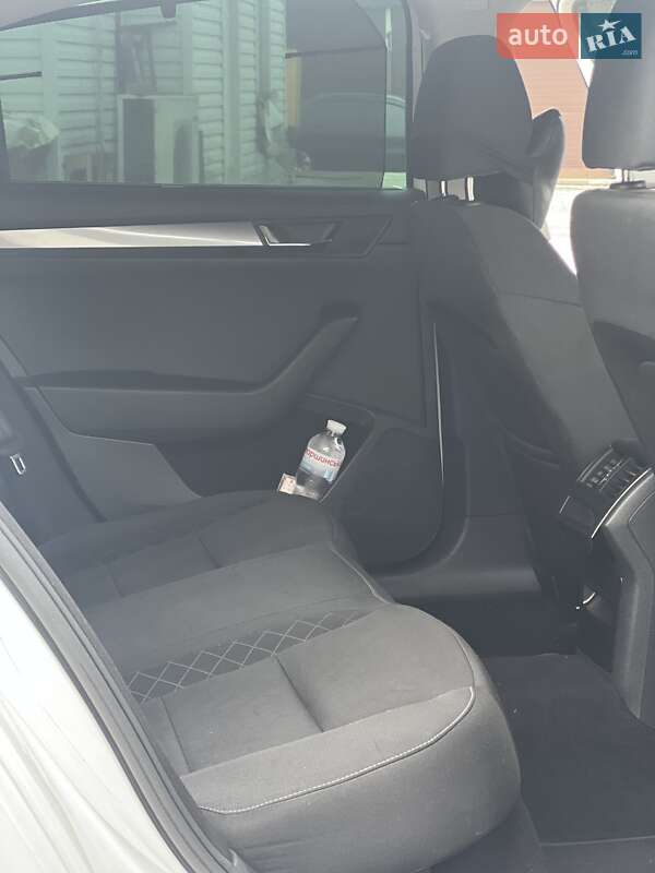 Лифтбек Skoda Superb 2015 в Запорожье