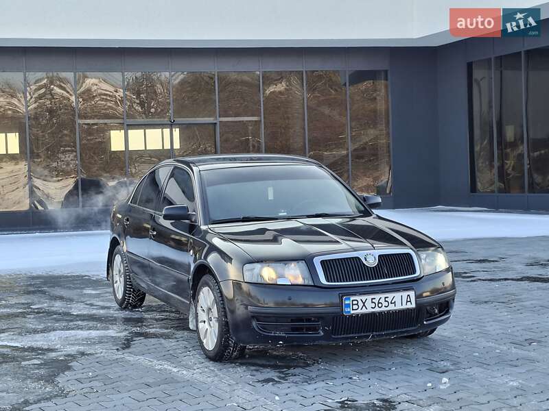 Лифтбек Skoda Superb 2005 в Черновцах
