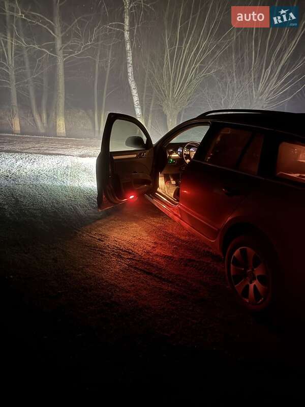 Універсал Skoda Superb 2010 в Жовкві фото 9 Універсал Skoda Superb 2010 в Жовкві