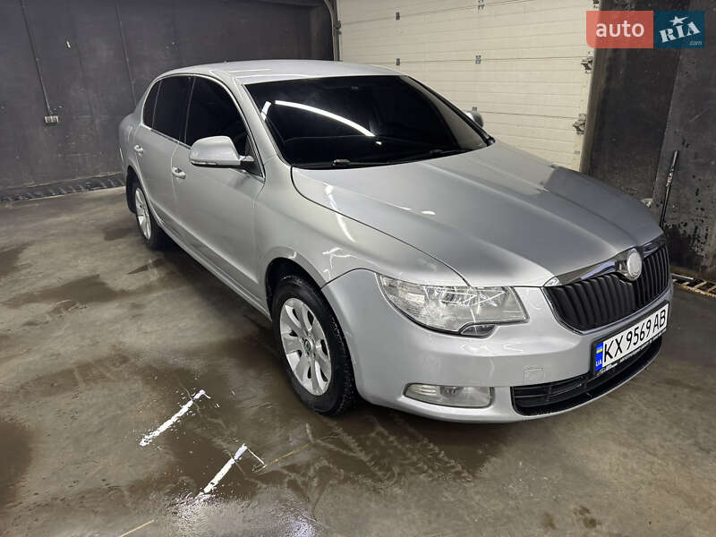 Лифтбек Skoda Superb 2008 в Харькове