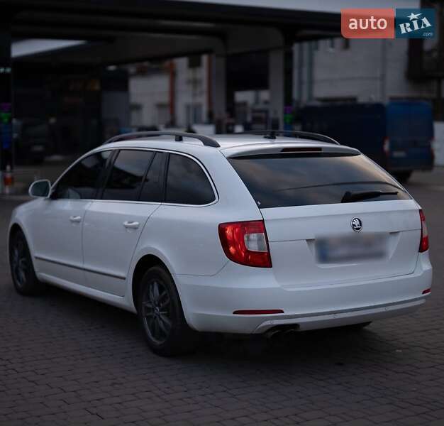 Универсал Skoda Superb 2011 в Бершади