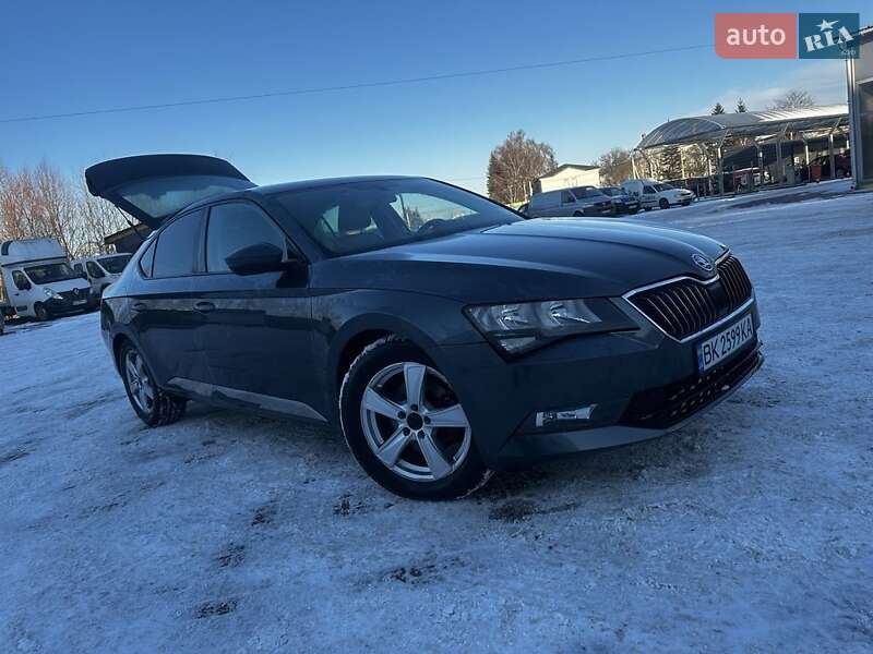 Skoda Superb 2016 Skoda Superb 2016