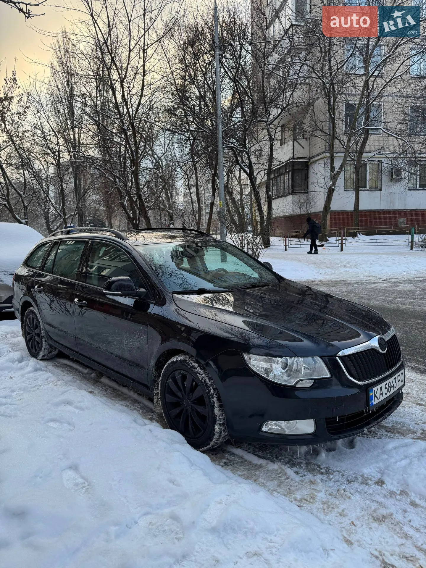 2010 Skoda Superb - мініатюра 3