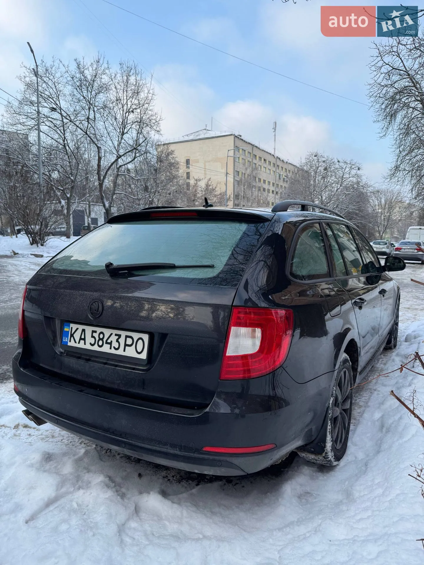 2010 Skoda Superb - мініатюра 2