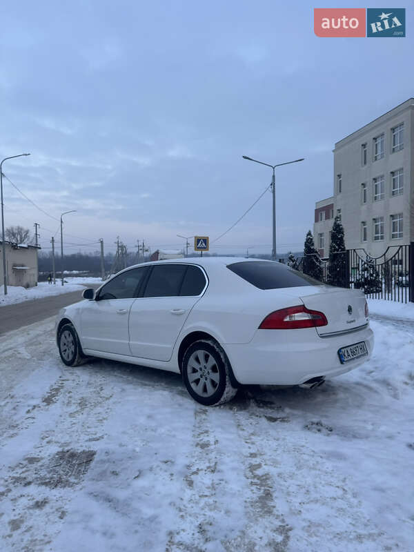 Лифтбек Skoda Superb 2013 в Харькове