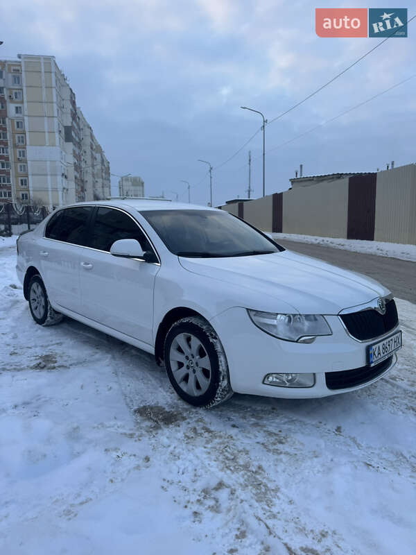 Лифтбек Skoda Superb 2013 в Харькове