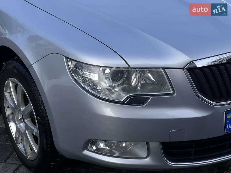 Универсал Skoda Superb 2012 в Дрогобыче