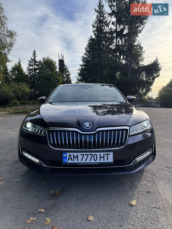 Лифтбек Skoda Superb 2019 в Коростышеве