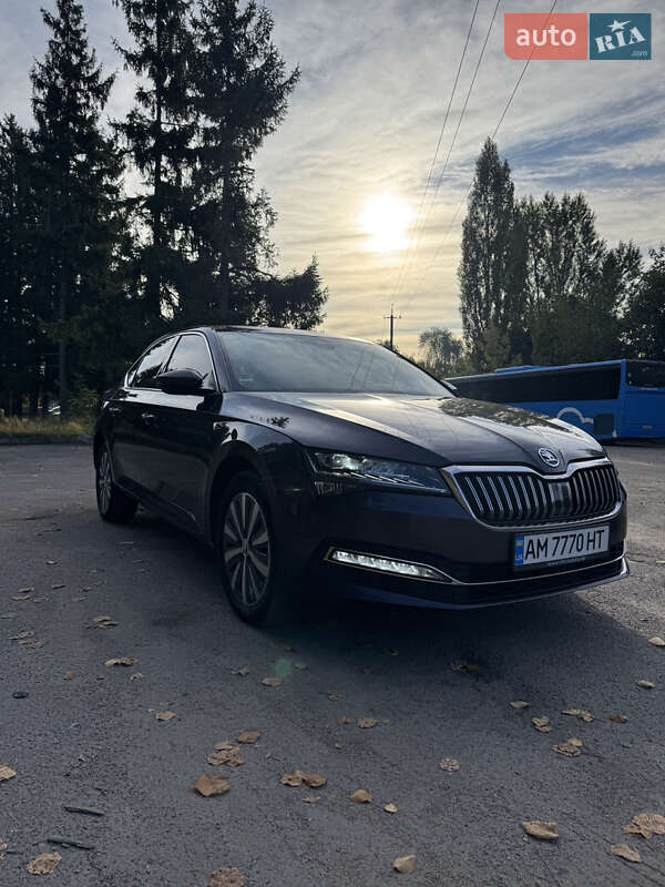 Лифтбек Skoda Superb 2019 в Коростышеве