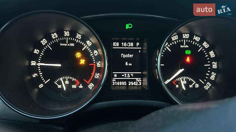 Универсал Skoda Superb 2014 в Хмельницком