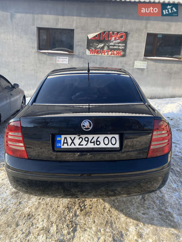 Лифтбек Skoda Superb 2004 в Харькове