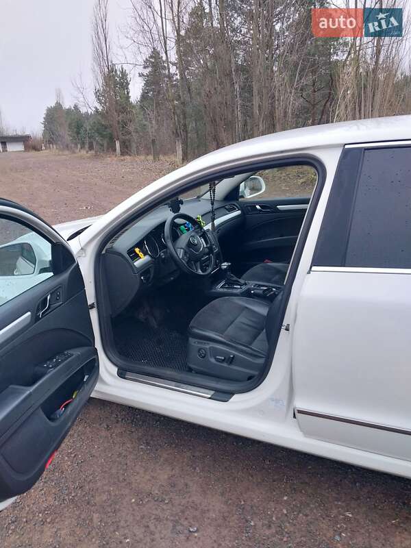 Лифтбек Skoda Superb 2011 в Заречном