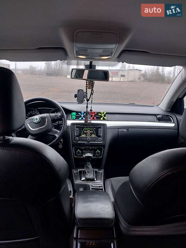 Лифтбек Skoda Superb 2011 в Заречном
