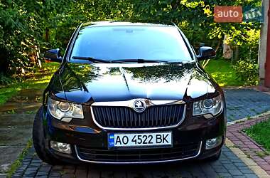 Лифтбек Skoda Superb 2012 в Мукачево