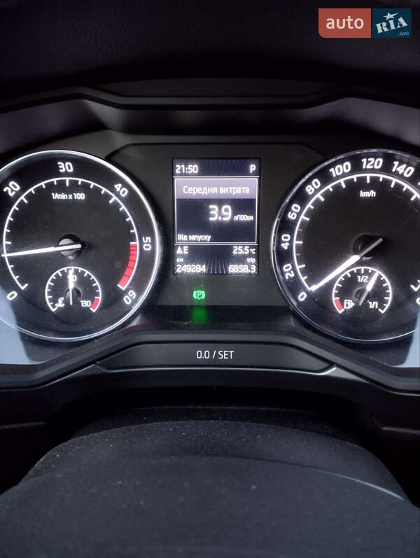 Универсал Skoda Superb 2016 в Дрогобыче