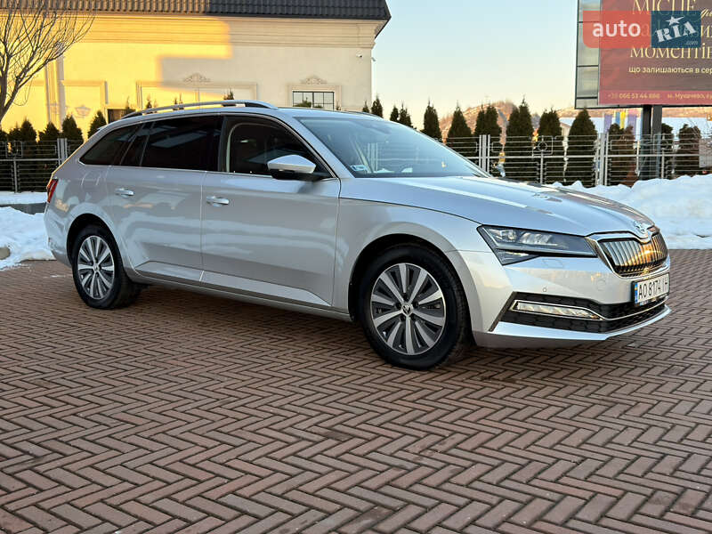 Универсал Skoda Superb 2020 в Мукачево