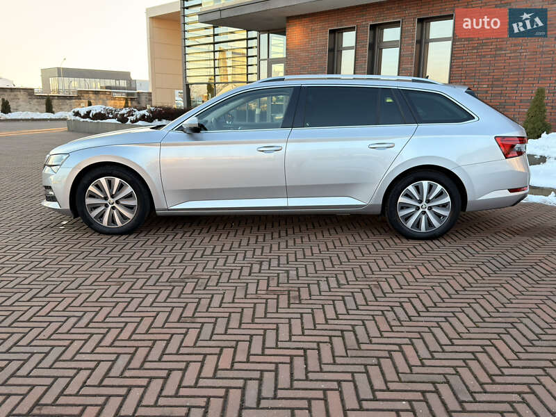 Универсал Skoda Superb 2020 в Мукачево